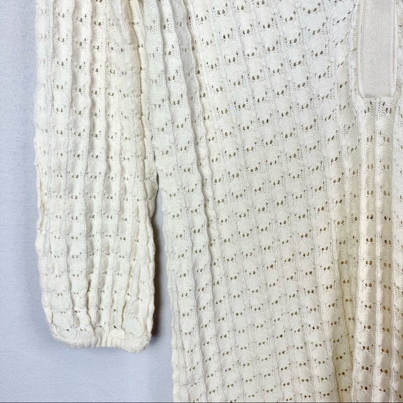 Calvin Klein White V-Neck Waffle Weave Knit Long Sleeve Sweater S - Picture 3 of 4